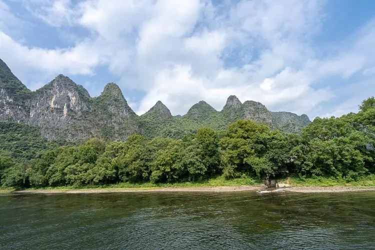 高精度高标准智慧工厂